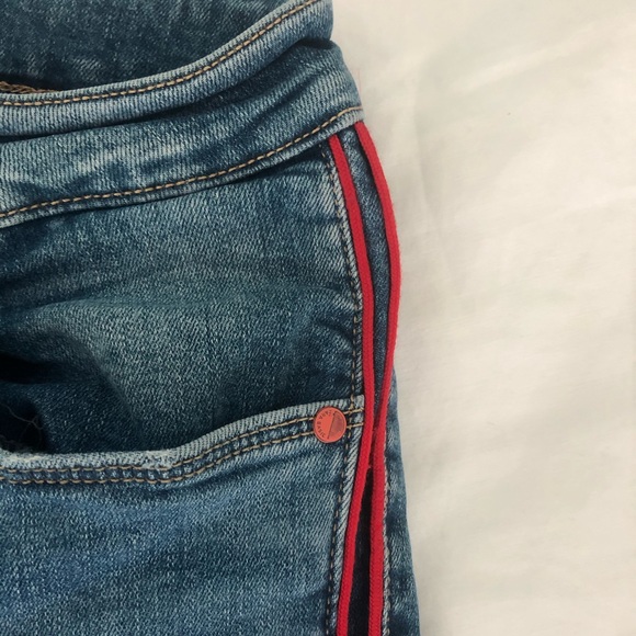 🌟SOLD🌟 Zara Basic Red Stripe Skinny Jeans - Picture 5 of 7